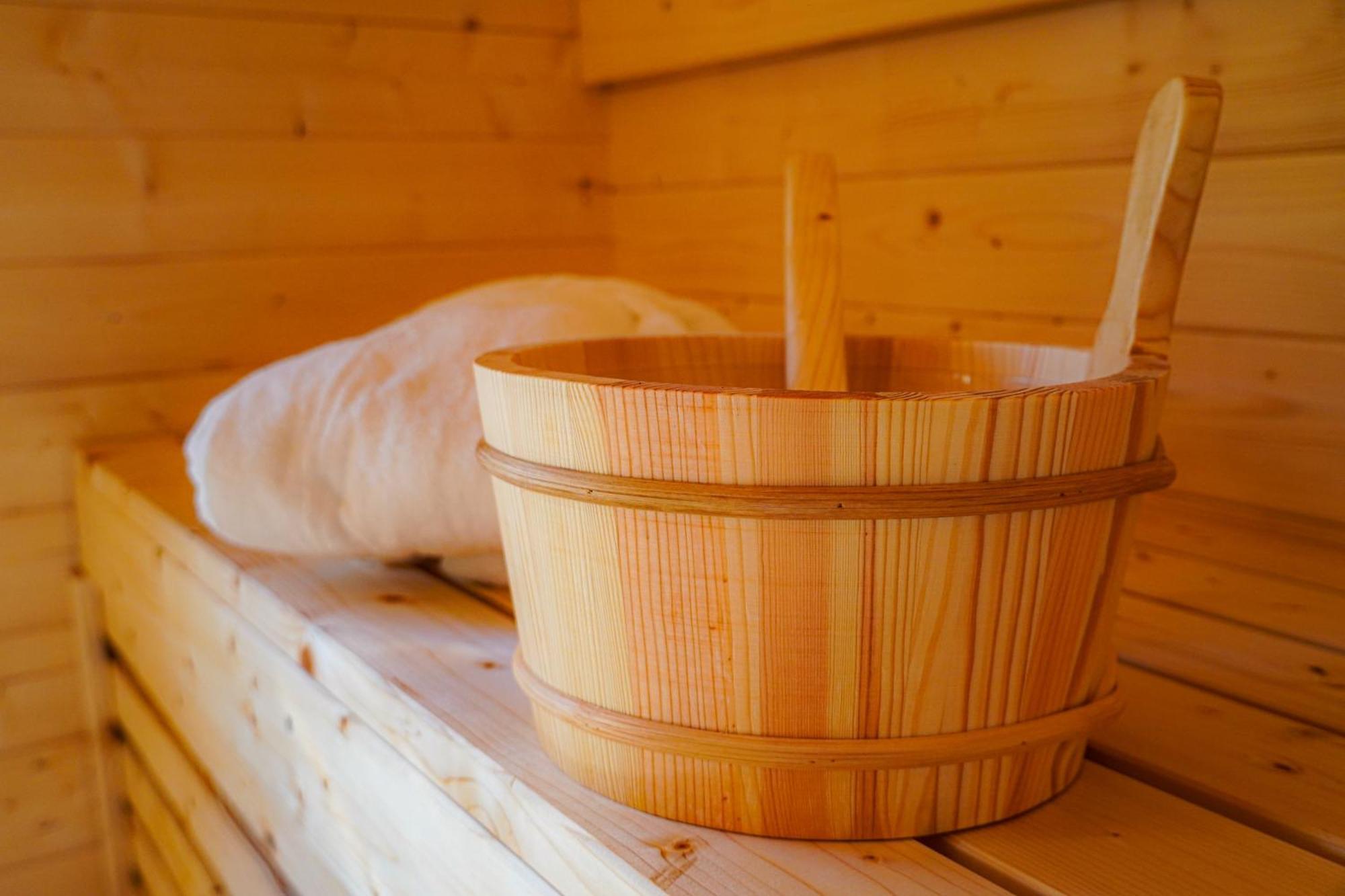 Resort Pod Orehi - Bled - Apartma & Glamping & Savna Екстериор снимка